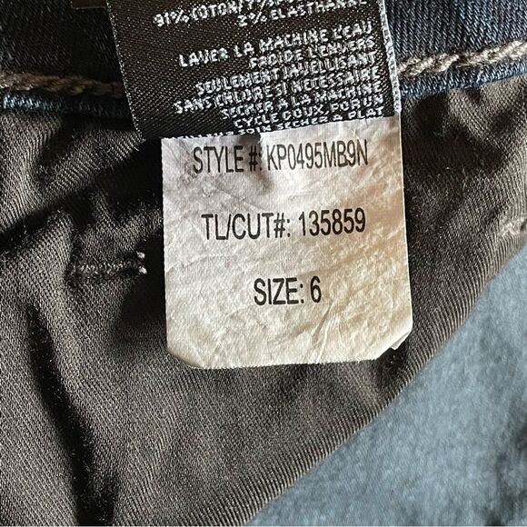 Kut from the Kloth Dark Blue Diana Fab Ab Skinny High-Rise Jeans, size 6 - Picture 9 of 9